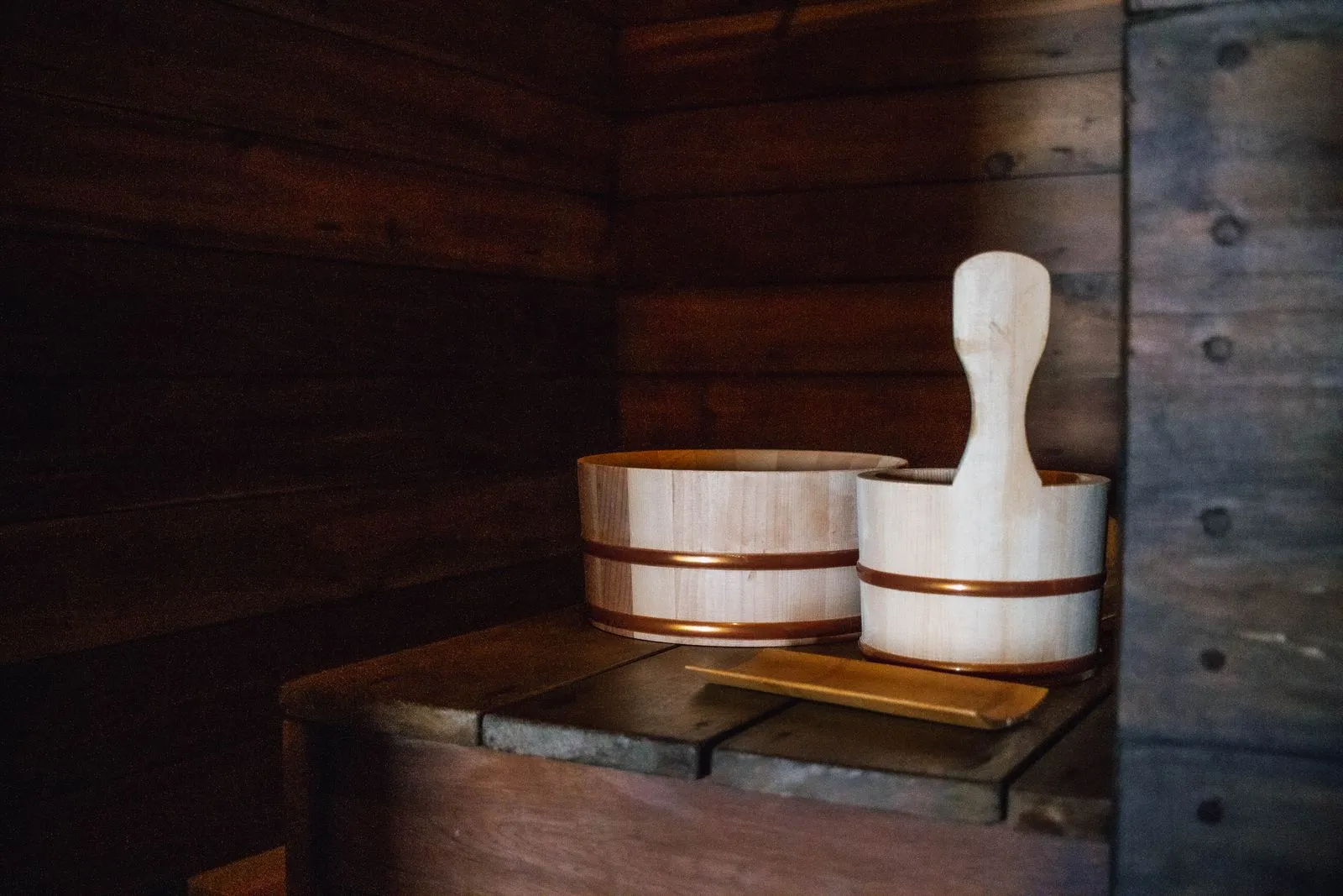 A well-insulated cabin sauna in a snowy setting